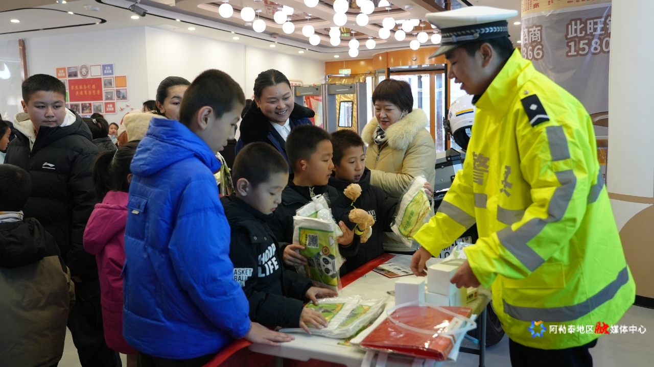 mmexport1764589186631